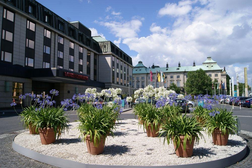 Bilderberg Bellevue Hotel Dresden Exterior photo The central square